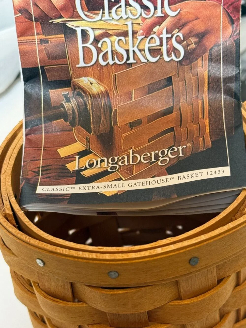 2001 Unused Classic Extra-Small Gatehouse Longaberger Basket Handwoven Leather
